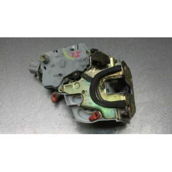 CERRADURA PUERTA TRASERA IZQUIERDA 825039F511 