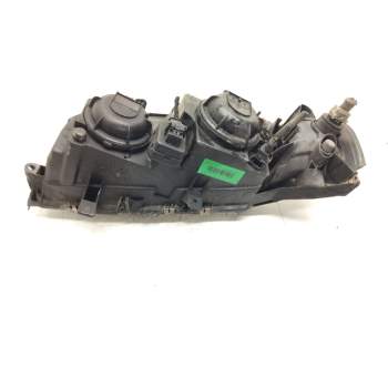 Recambio de faro derecho para volvo s80 berlina 2.4 diesel cat referencia OEM IAM 8662856  