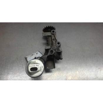 Recambio de bomba aceite para renault megane ii classic berlina confort expression referencia OEM IAM 7700600252  
