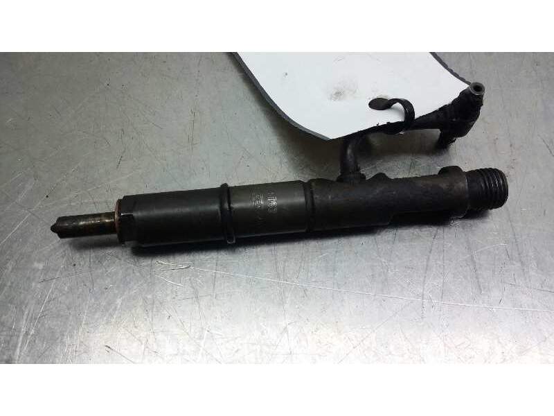 Recambio de inyector para nissan atleon 120 referencia OEM IAM 1660069T62  