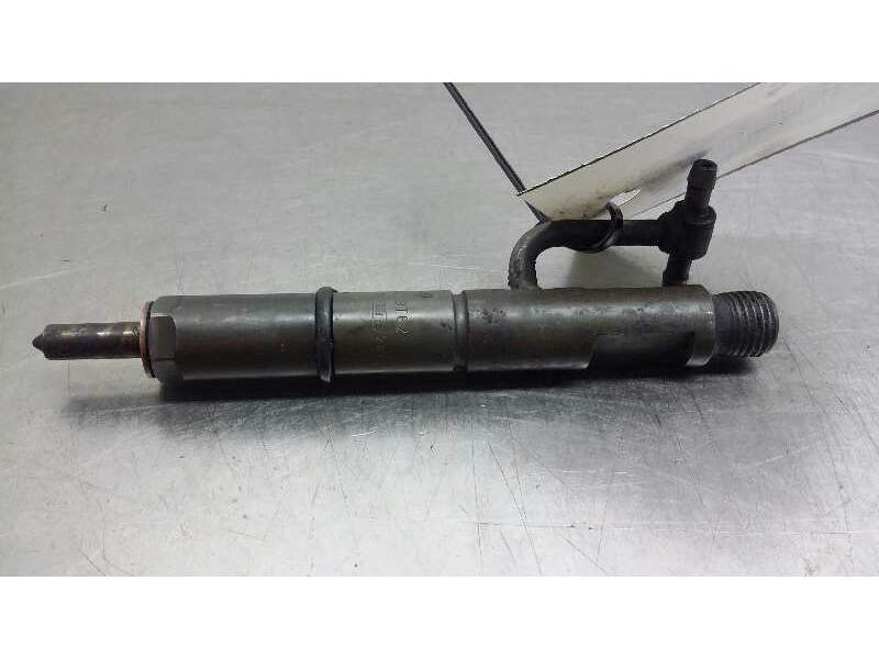 Recambio de inyector para nissan atleon 120 referencia OEM IAM 1660069T62  