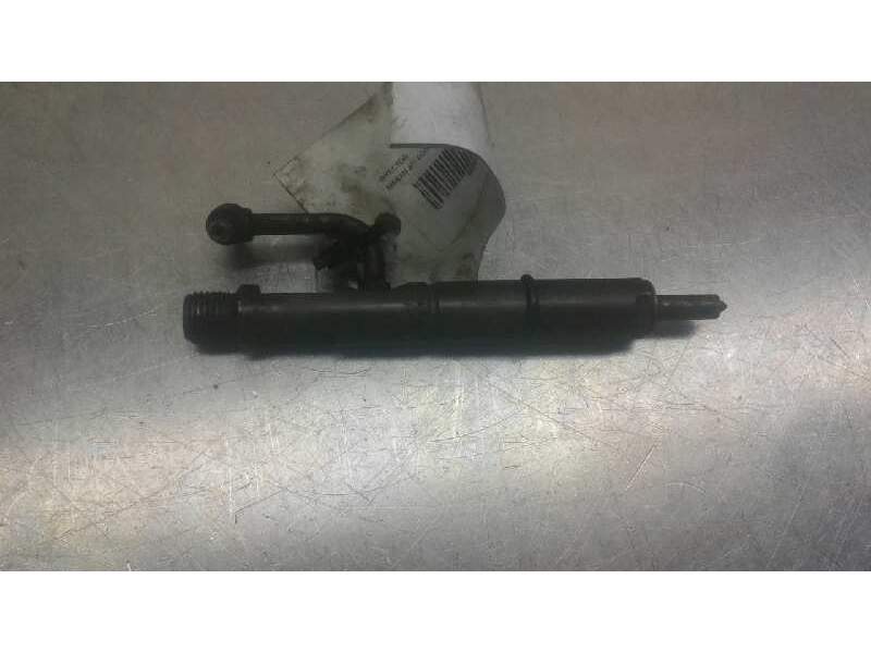 Recambio de inyector para nissan atleon 120 referencia OEM IAM 0432193533  