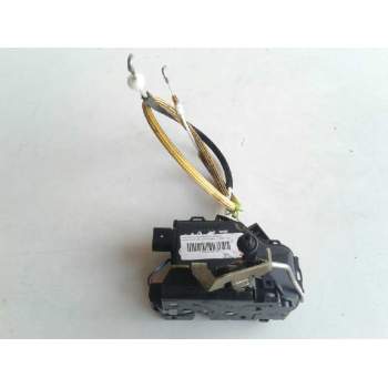 Recambio de cerradura puerta trasera izquierda para audi a6 avant (4b5) 2.5 tdi quattro referencia OEM IAM 4B0839015G  