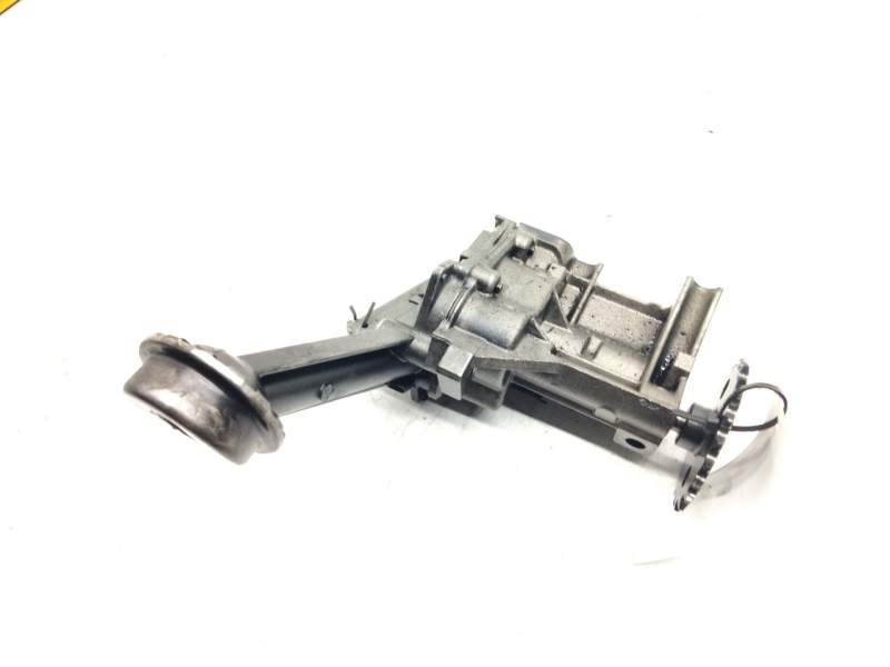 Recambio de bomba aceite para renault megane ii berlina 3p 1.5 dci diesel referencia OEM IAM 8300307174  