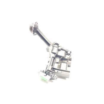 Recambio de bomba aceite para renault megane ii berlina 3p 1.5 dci diesel referencia OEM IAM 8300307174  