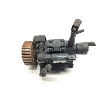 Recambio de bomba inyeccion para renault megane ii berlina 3p 1.5 dci diesel referencia OEM IAM   