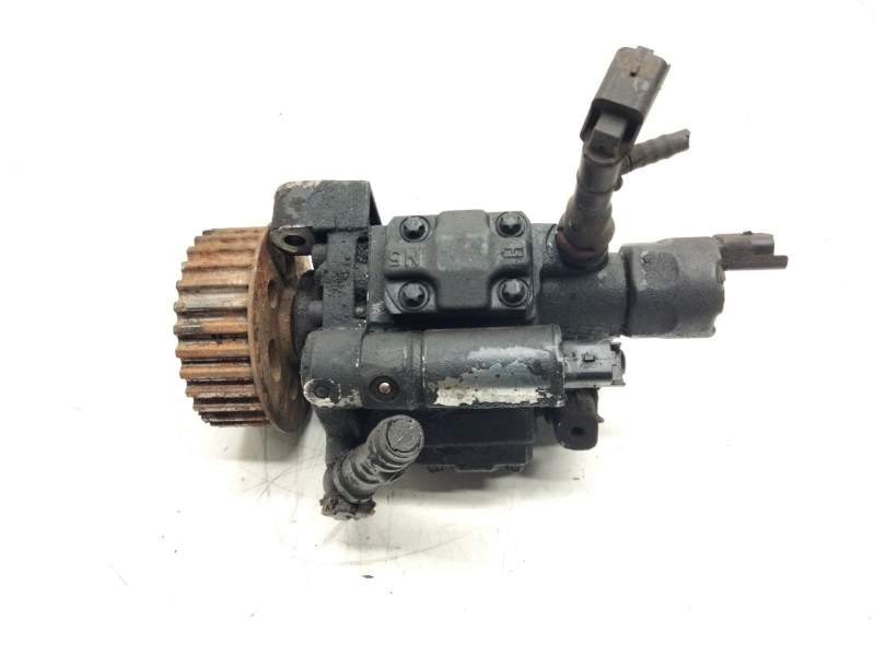 Recambio de bomba inyeccion para renault megane ii berlina 3p 1.5 dci diesel referencia OEM IAM   