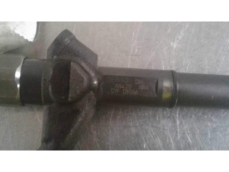 Recambio de inyector para nissan almera (n16/e) acenta referencia OEM IAM 07F05556  