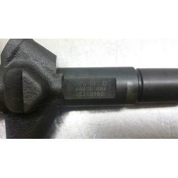 Recambio de inyector para nissan almera (n16/e) acenta referencia OEM IAM 02J00980  