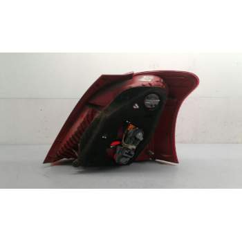 Recambio de piloto trasero izquierdo para toyota yaris (ksp9/scp9/nlp9) básico referencia OEM IAM 815610D110  