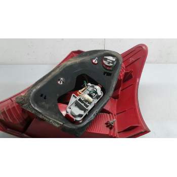 Recambio de piloto trasero izquierdo para toyota yaris (ksp9/scp9/nlp9) básico referencia OEM IAM 815610D110  