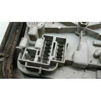 Recambio de piloto trasero izquierdo para peugeot 205 berlina referencia OEM IAM 17081511  