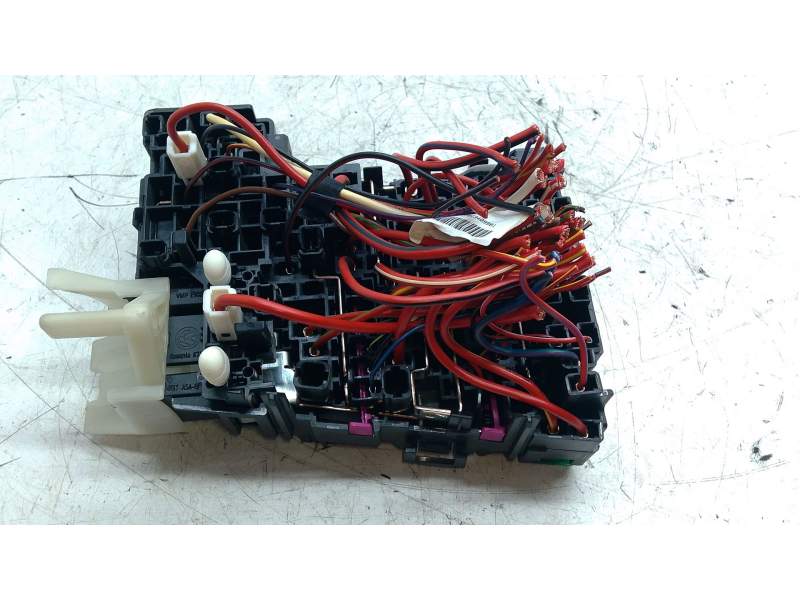 Recambio de caja fusibles para skoda superb iii (3v3) 2.0 tdi referencia OEM IAM 5Q0937615C  