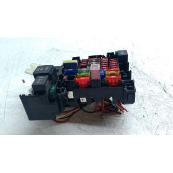 Recambio de caja fusibles para skoda superb iii (3v3) 2.0 tdi referencia OEM IAM 5Q0937615C  