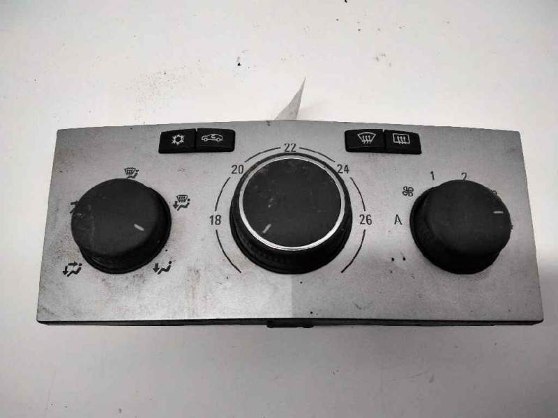 Recambio de mando calefaccion aire acondicionado para opel zafira b edition referencia OEM IAM 13247813  