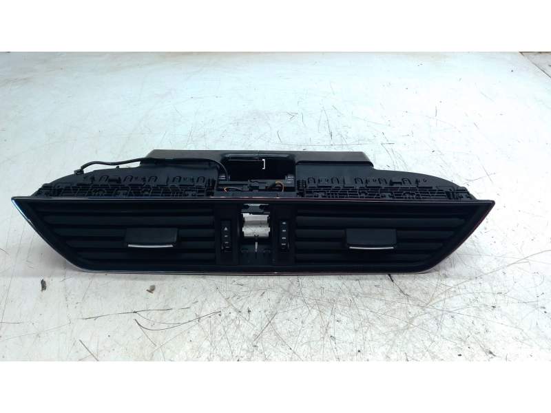 Recambio de aireador central para skoda superb iii (3v3) 2.0 tdi referencia OEM IAM 3V0820951E  