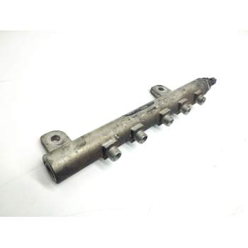 Recambio de rampa inyectora para opel vectra c berlina 1.9 cdti referencia OEM IAM 55208572  