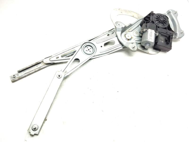 Recambio de elevalunas trasero izquierdo para renault scenic iii dynamique referencia OEM IAM 827310004R  