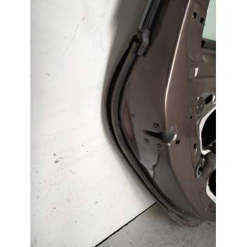 Recambio de puerta trasera izquierda para renault scenic iii dynamique referencia OEM IAM   