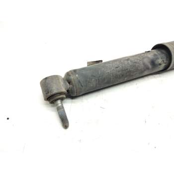 Recambio de amortiguador trasero derecho para renault scenic iii dynamique referencia OEM IAM 562100018R  