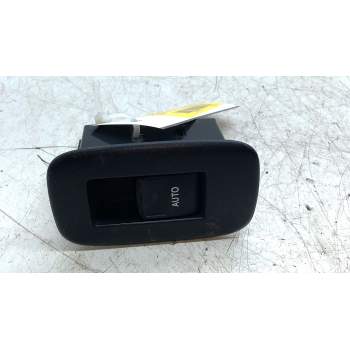 MANDO ELEVALUNAS TRASERO IZQUIERDO 848100D030 