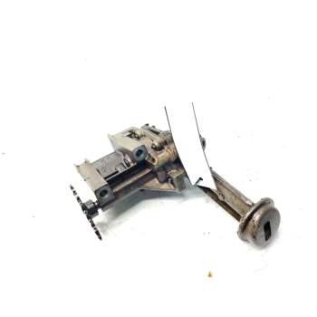 Recambio de bomba aceite para renault scenic ii 1.6 16v referencia OEM IAM 8200150195  