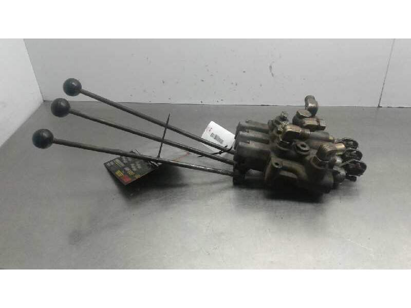 Recambio de palancas distribuidor para » otros... referencia OEM IAM 62190309 CARRETILLA LUGLI VDM09DDS