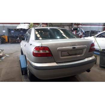 volvo s40 berlina del año 2000