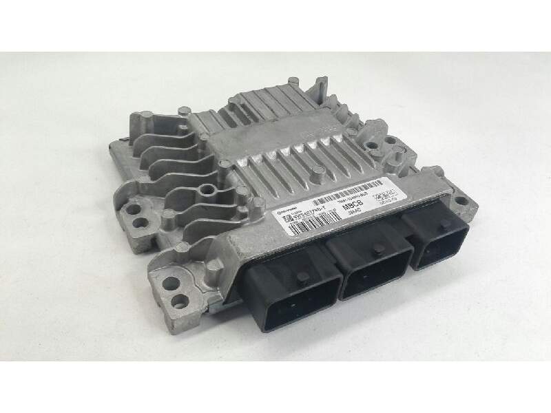 Recambio de centralita motor uce para ford focus turnier (cb4) trend referencia OEM IAM 5WS40778BT 7M5112A650BCB J38AC