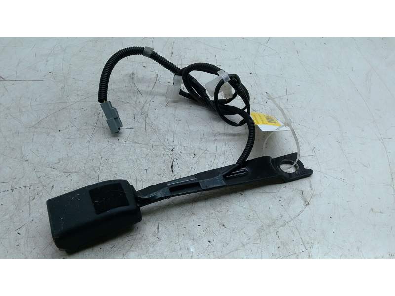 Recambio de enganche delantero derecho para toyota auris (_e15_) 1.8 hybrid (zwe150_) referencia OEM IAM 7323002380B0  