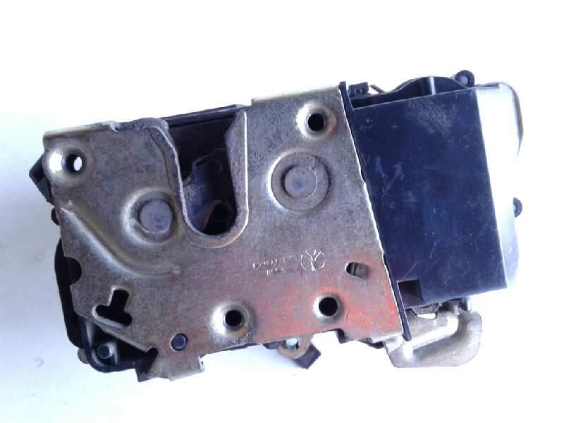 Recambio de cerradura puerta delantera derecha para citroën xsara berlina 1.9 td sx referencia OEM IAM   