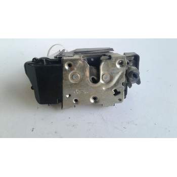 Recambio de cerradura puerta trasera izquierda para citroën xsara berlina 1.9 td sx referencia OEM IAM 913769  
