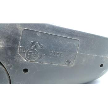 Recambio de retrovisor derecho para citroën xsara berlina 1.9 td sx referencia OEM IAM 7002  