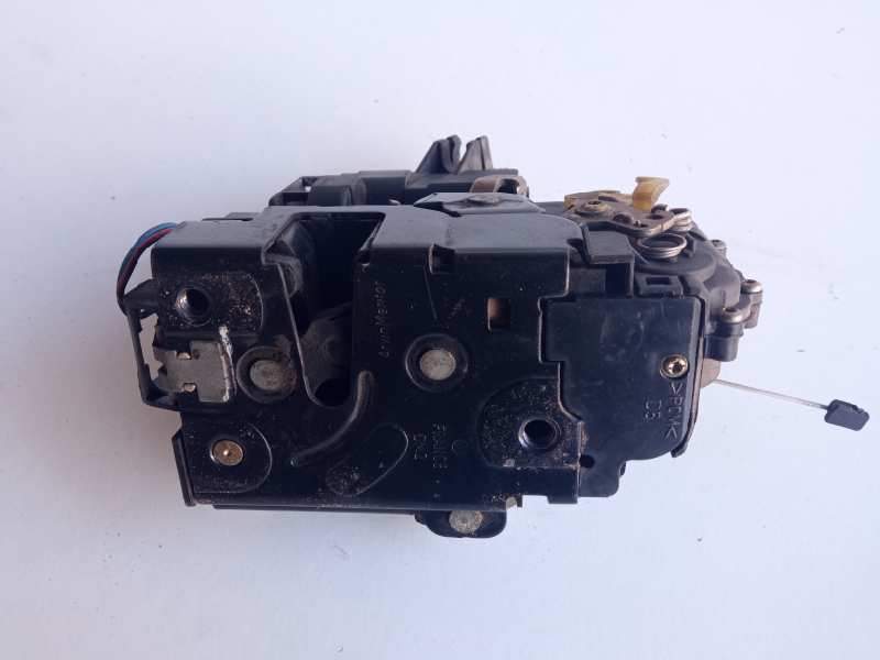 Recambio de cerradura puerta delantera derecha para seat leon (1m1) stella referencia OEM IAM 3B1837016A  