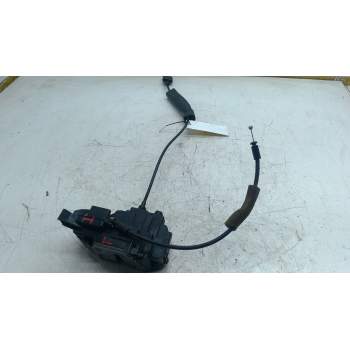 CERRADURA PUERTA TRASERA IZQUIERDA 825030032R 