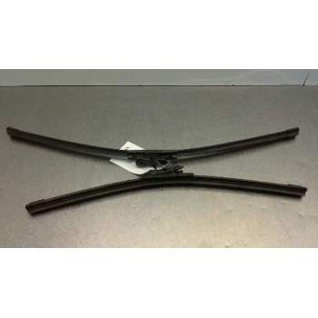 Recambio de escobilla limpia para volkswagen golf v berlina (1k1) highline referencia OEM IAM BOSCH  
