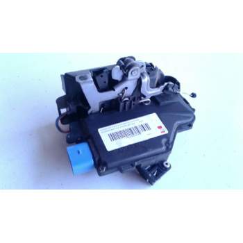 Recambio de cerradura puerta delantera derecha para volkswagen caddy ka/kb (2k) furg. referencia OEM IAM PA6630FV7D  