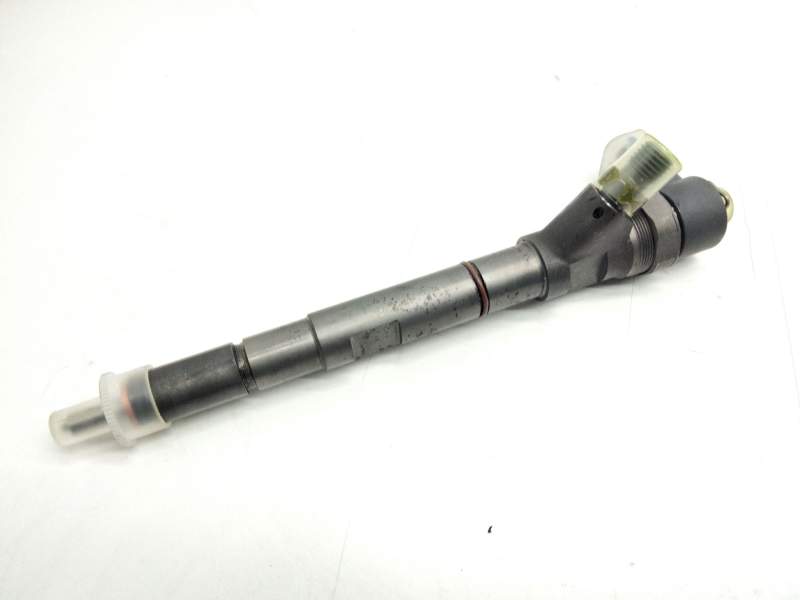 Recambio de inyector para hyundai h1 2.5 crdi cat referencia OEM IAM 338004A000  