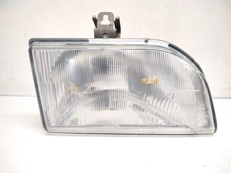 Recambio de faro derecho para ford fiesta berlina (dx) básico referencia OEM IAM 7071020  