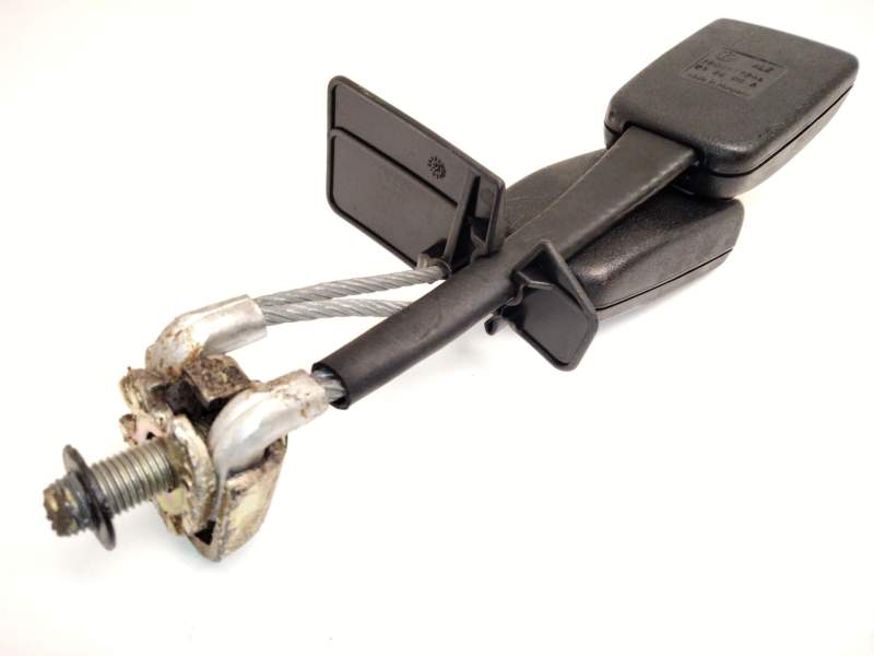 Recambio de enganche cinturon trasero izquierdo para volkswagen passat b5 (3b2) 1.9 tdi referencia OEM IAM 3B0857739A  