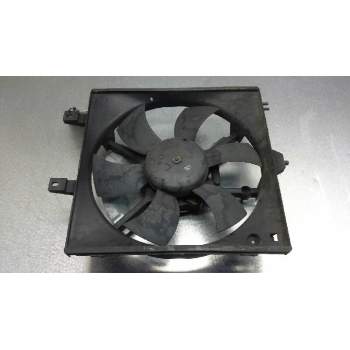 Recambio de electroventilador radiador aire acondicionado para nissan almera (n15) gx referencia OEM IAM 8240199 921202F214 