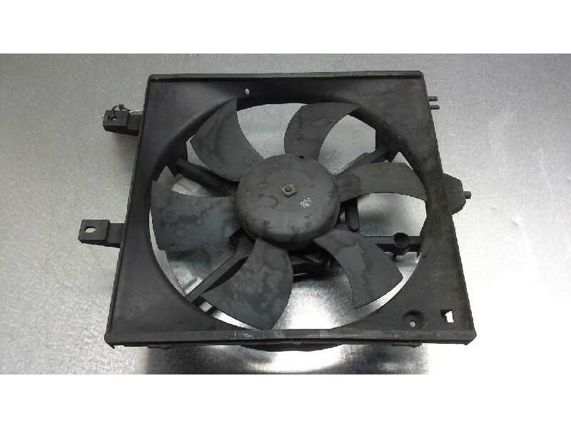 Recambio de electroventilador radiador aire acondicionado para nissan almera (n15) gx referencia OEM IAM 8240199 921202F214 