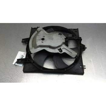 Recambio de electroventilador radiador aire acondicionado para nissan almera (n15) gx referencia OEM IAM 8240199 921202F214 