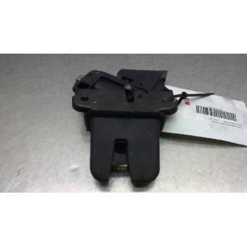 CERRADURA MALETERO / PORTON 