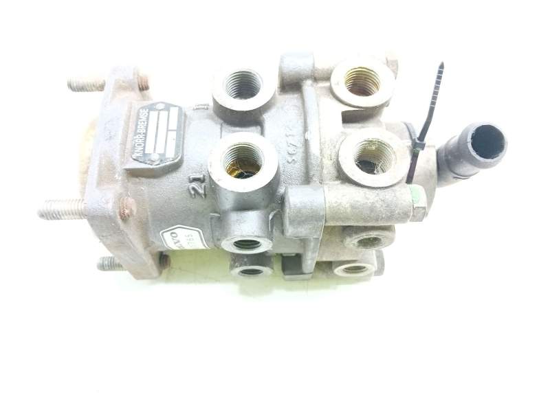 Recambio de bomba freno para volvo fh 12 referencia OEM IAM 1075765  