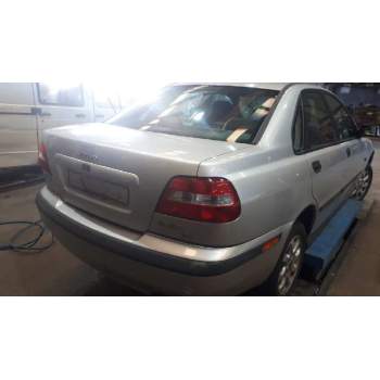 volvo s40 berlina del año 2000