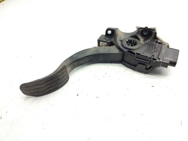 Recambio de pedal acelerador para volvo s80 berlina d5 executive referencia OEM IAM 6G929F836BC  