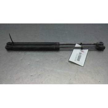 Recambio de amortiguadores maletero / porton para audi a8 (d2) 3.7 quattro referencia OEM IAM   