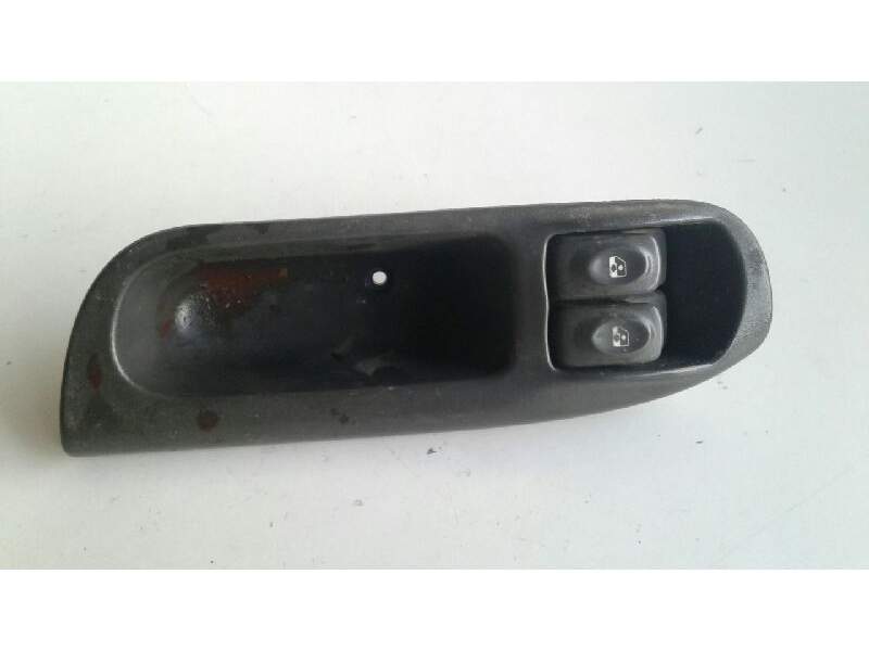 Recambio de mando elevalunas delantero izquierdo para renault scenic (ja..) 1.6 16v rxe referencia OEM IAM 7700431172  