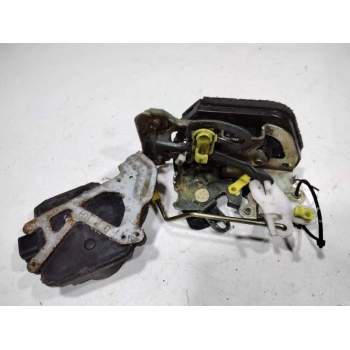 Recambio de cerradura puerta trasera derecha para hyundai trajet (fo) 2.0 crdi gls referencia OEM IAM 814203A000  